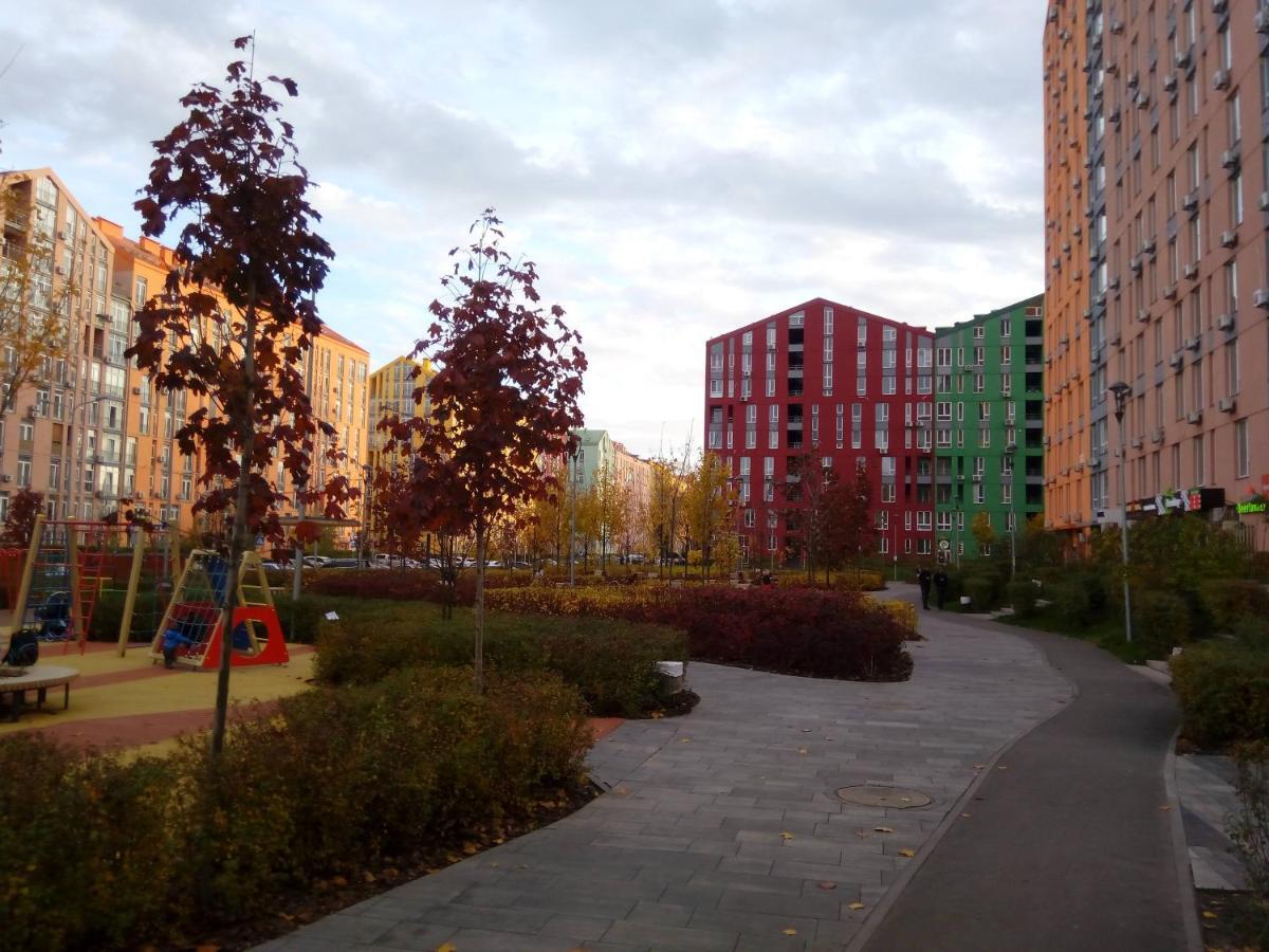 Comfortable Studio Apartments In A Secure Residential Complex Comfort Town Кт-02 Kijev Kültér fotó
